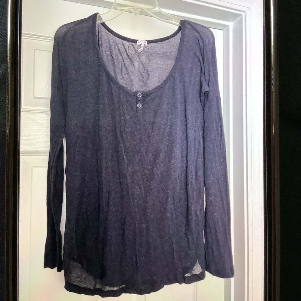 Splendid lightweight sweater - large